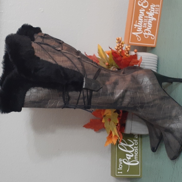 NINE WEST STUDIO LEATHER/RABBIT LEATHER UPPER BOOTS SZ 6 - Picture 3 of 8